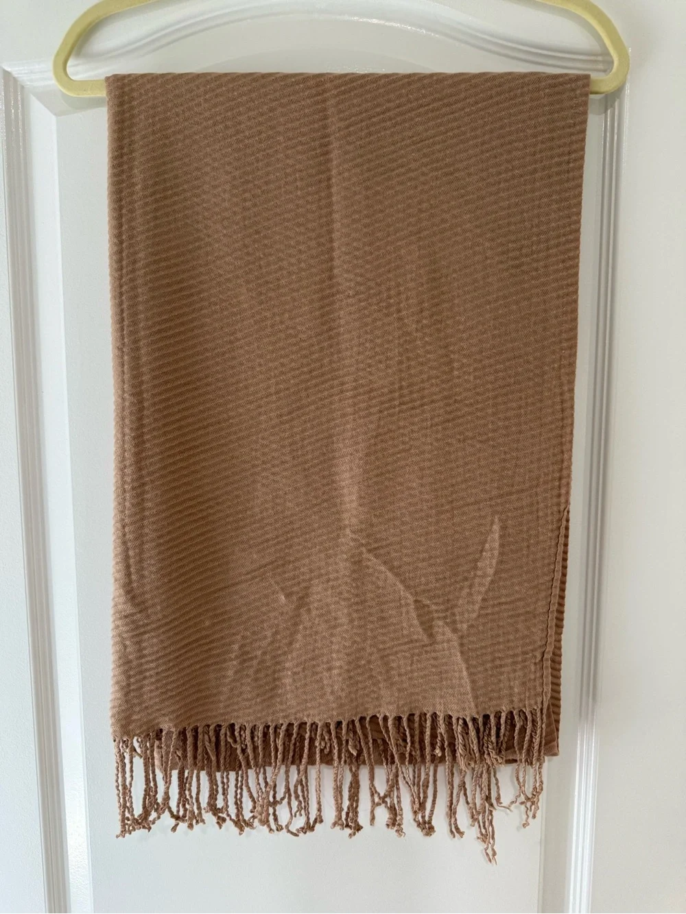 Lightweight Waffle-Texture Fringe Scarf in Camel Brown 84X28